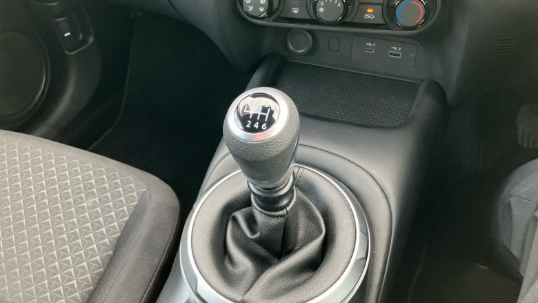 Nissan Juke 1.0 DiG-T Acenta Premium 5dr Petrol Hatchback